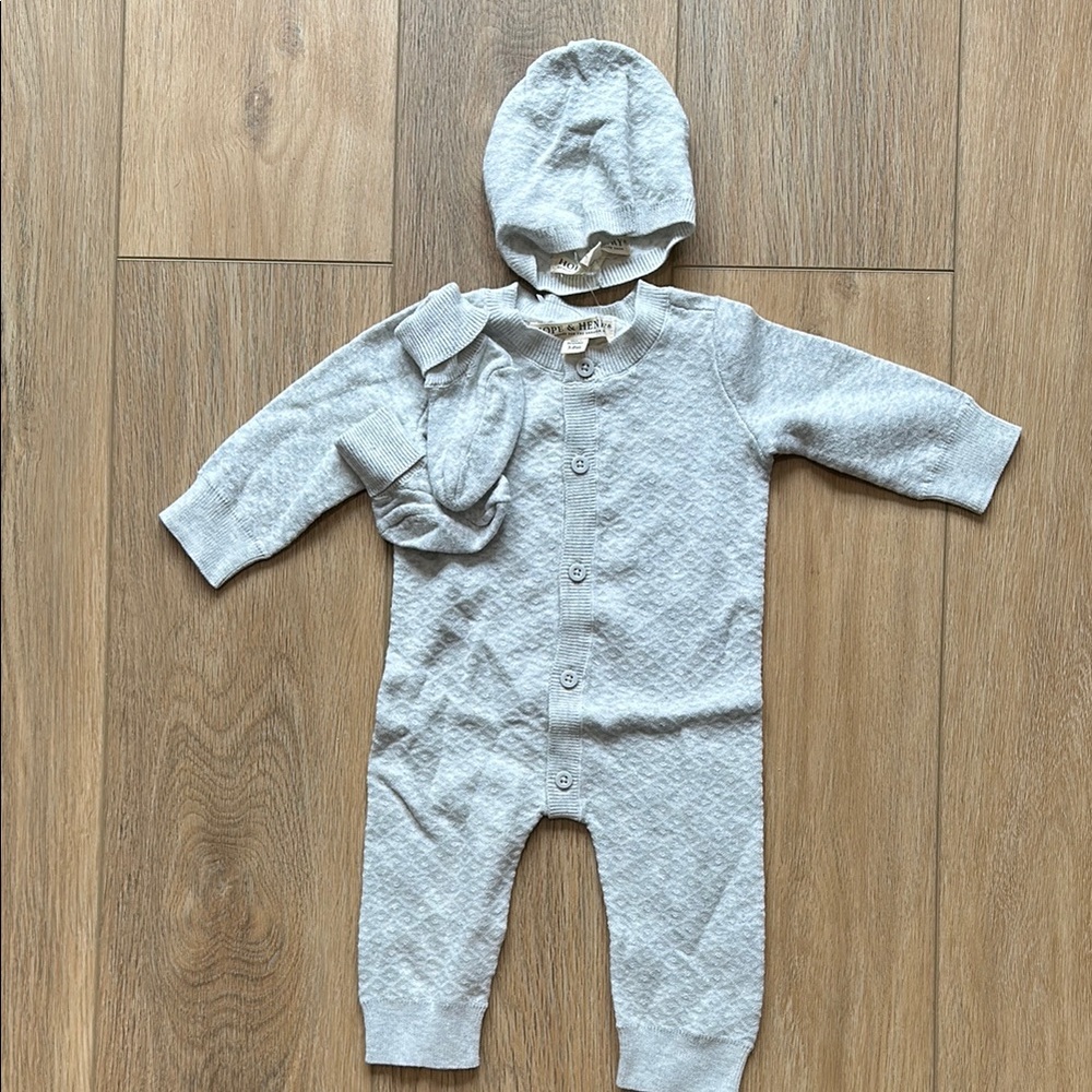 Hope & Henry Cozy Gray Kids One Piece Set with hat and booties
